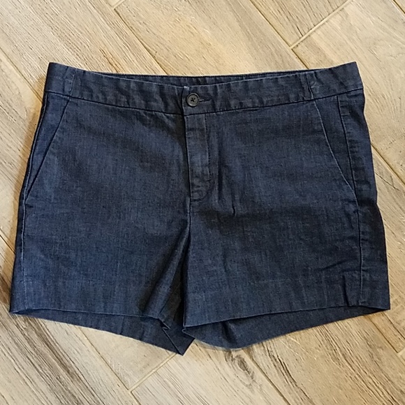 Banana Republic Pants - Banana Republic Hampton Fit Shorts Size 28/6 Banana Republic Pants - Banana Republic Hampton Fit Shorts Size 28/6
